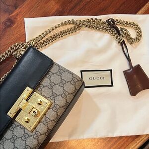 GUCCI GG SUPREME CALFSKIN MEDIUM PADLOCK SHOULDER BAG